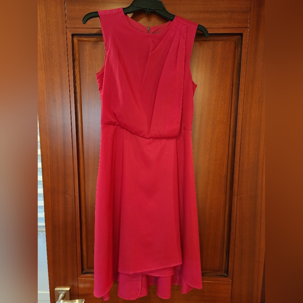 Vince Camuto magenta cocktail dress size 4
